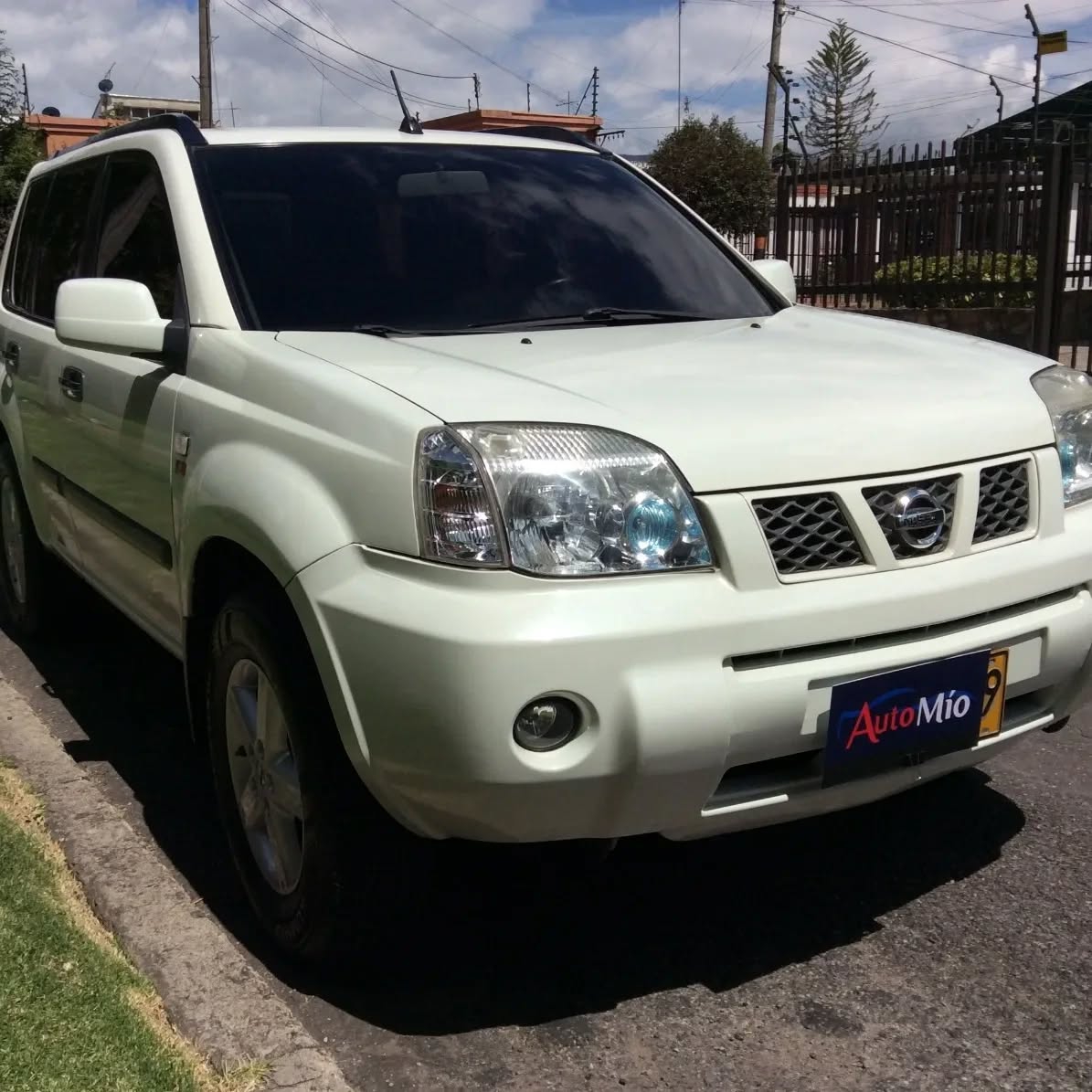 Nissan X-Trail 2.5 CC 4X4 MT