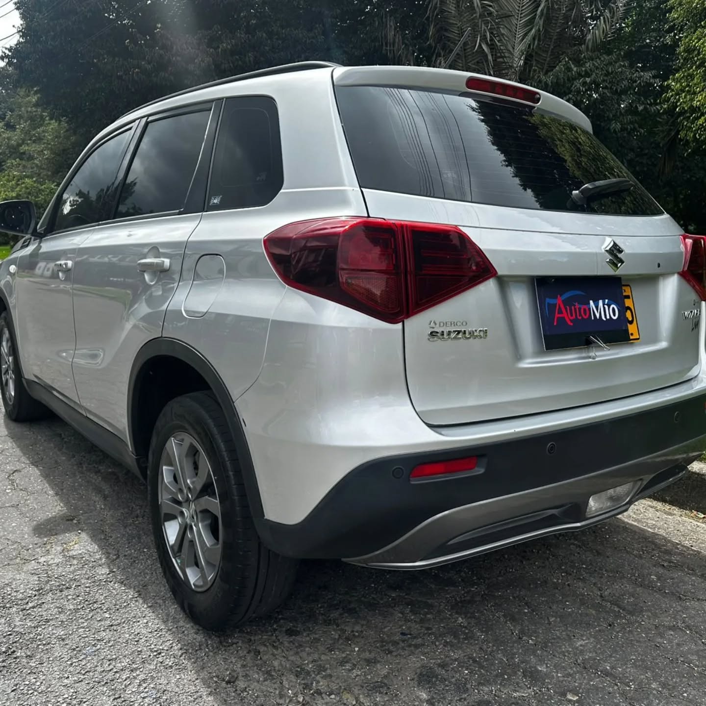 Suzuki Vitara GL 2WD AT