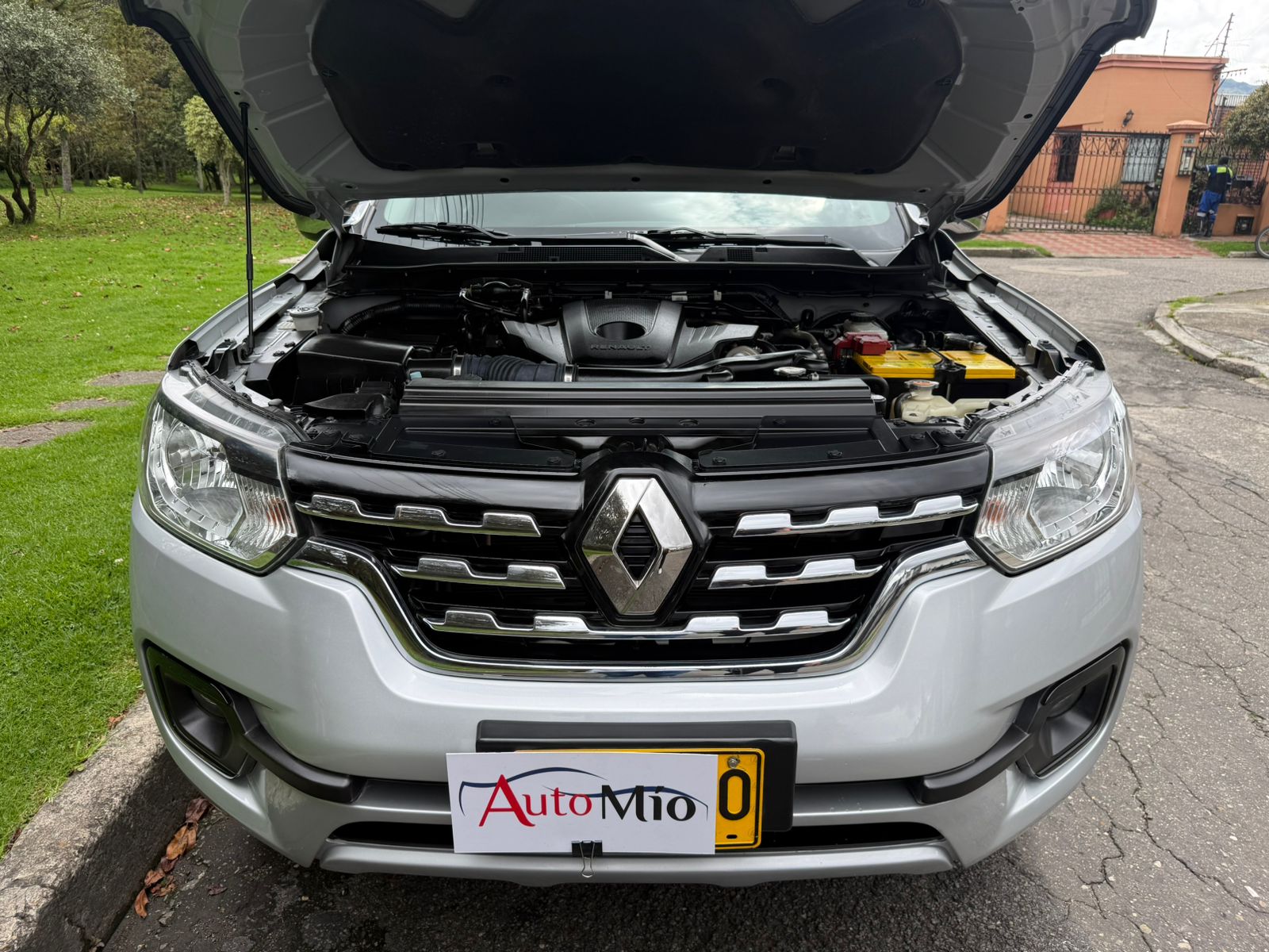 Renault Alaskan 2.5 Intens 4X4 MT