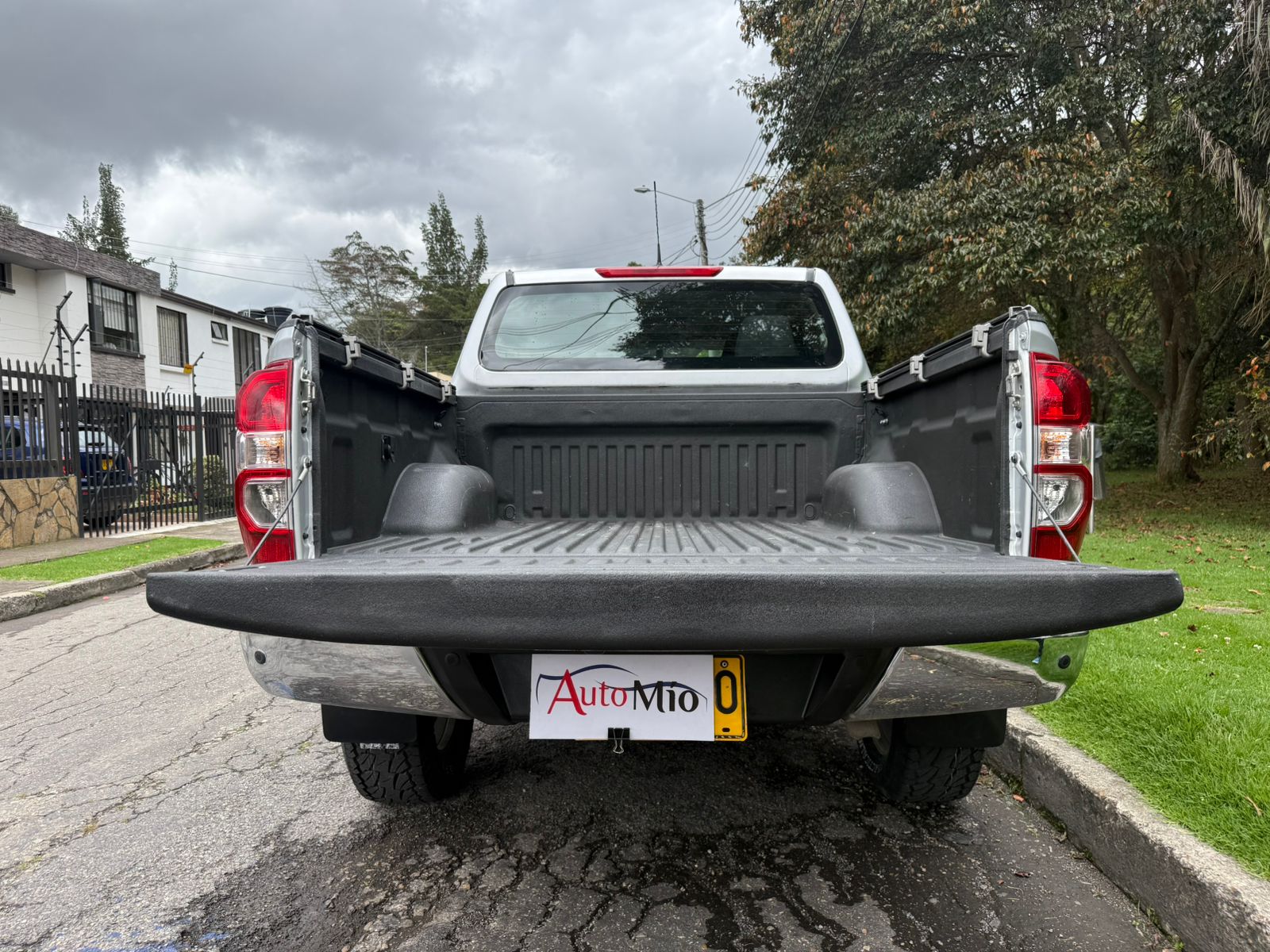 Renault Alaskan 2.5 Intens 4X4 MT