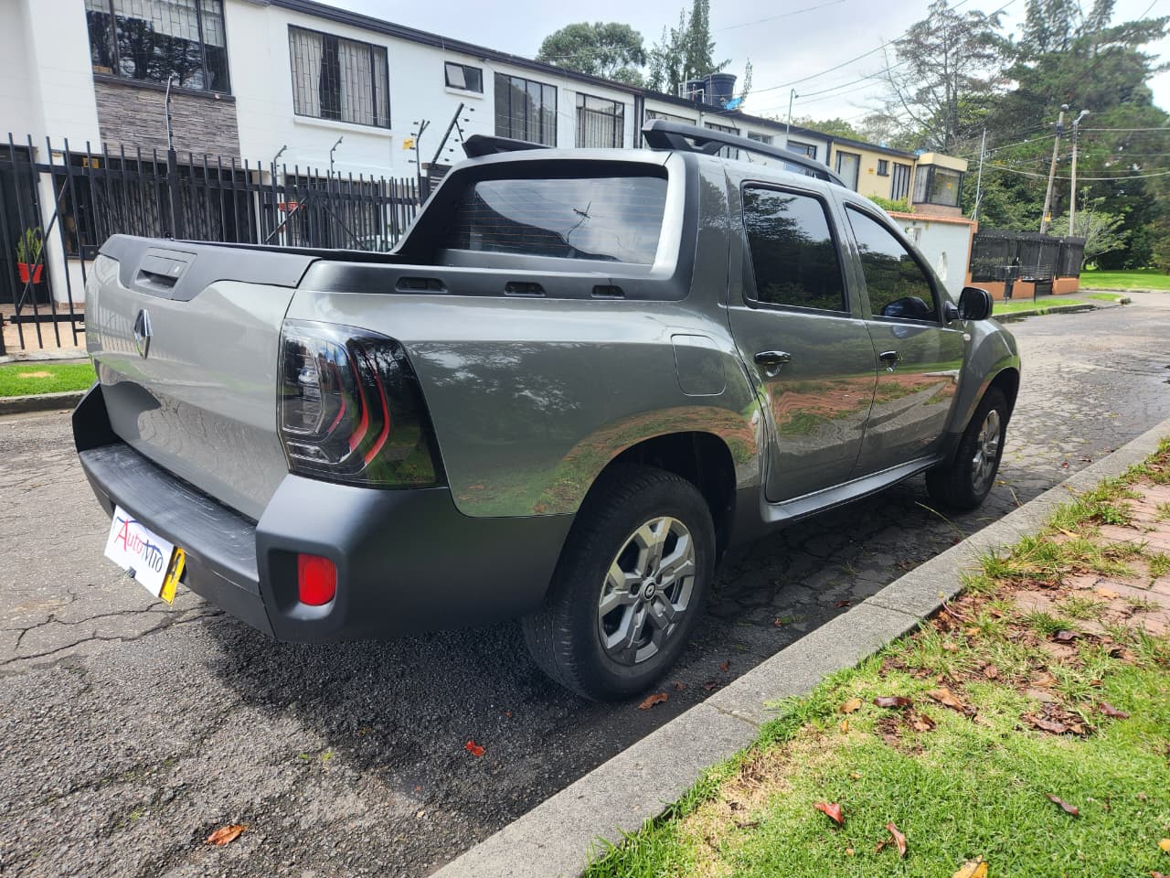 Renault Duster Oroch Intens 4×4 Mt