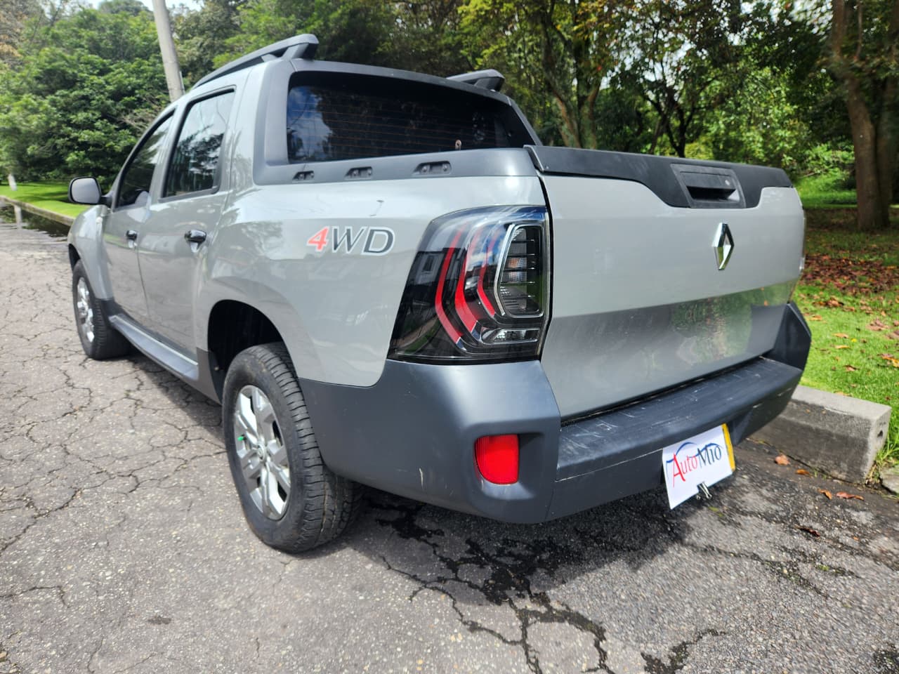 Renault Duster Oroch Intens 4×4 Mt