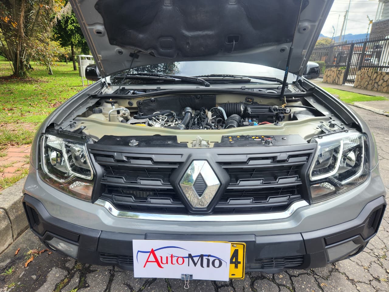 Renault Duster Oroch Intens 4×4 Mt