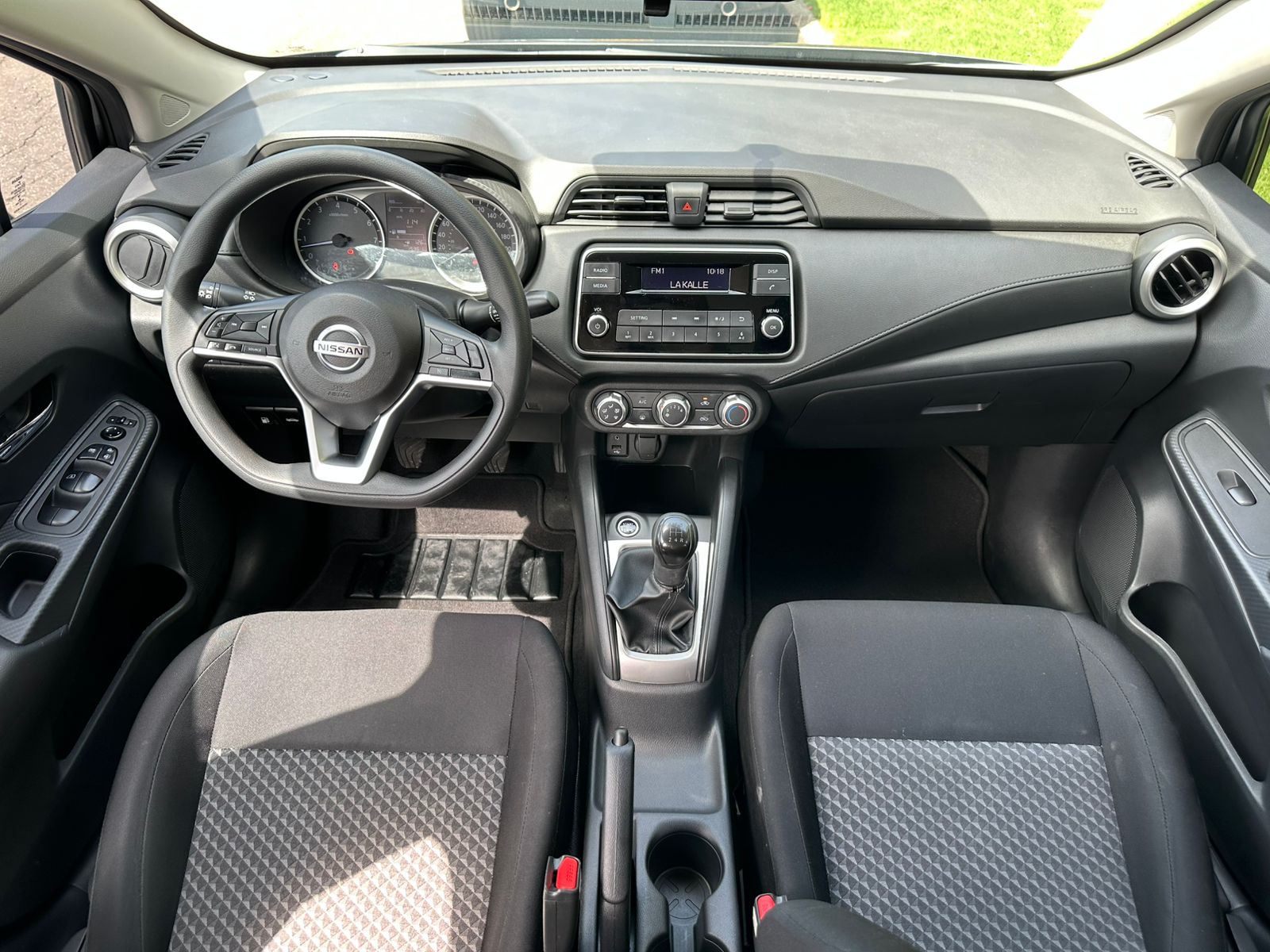 Nissan Versa 1.6 Sense