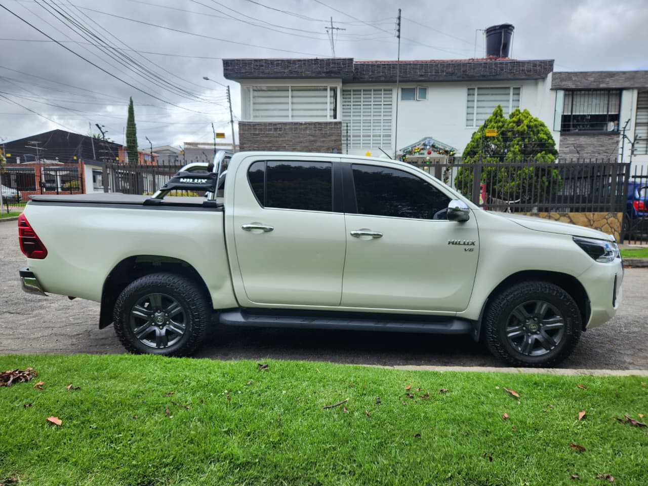 Toyota Hilux 4.0l At 4×4 Gasolina
