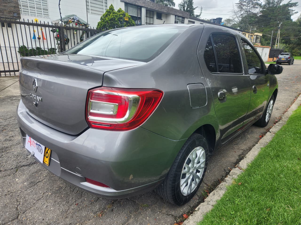 Renault Logan Life +Plus