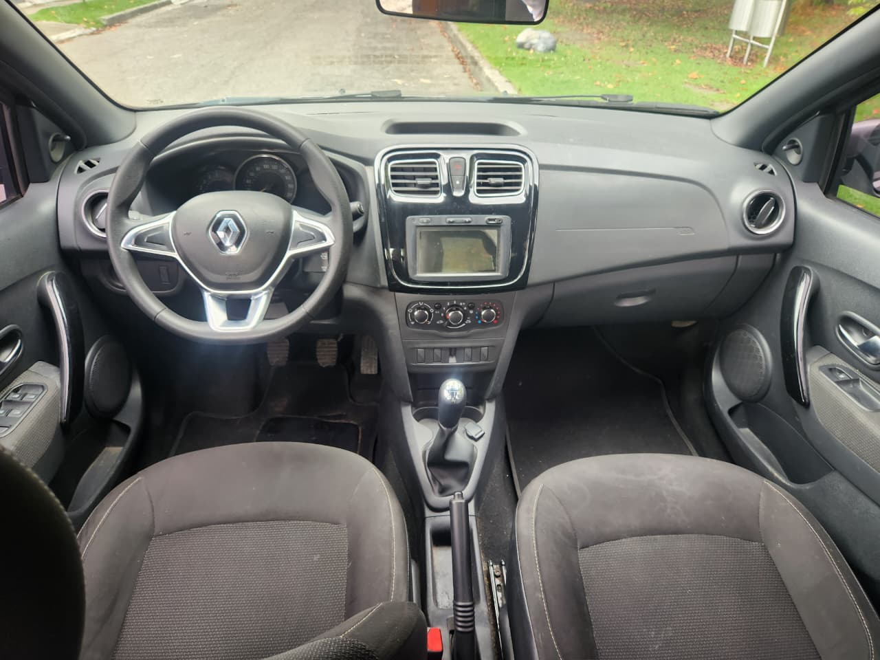 Renault Logan Life +Plus