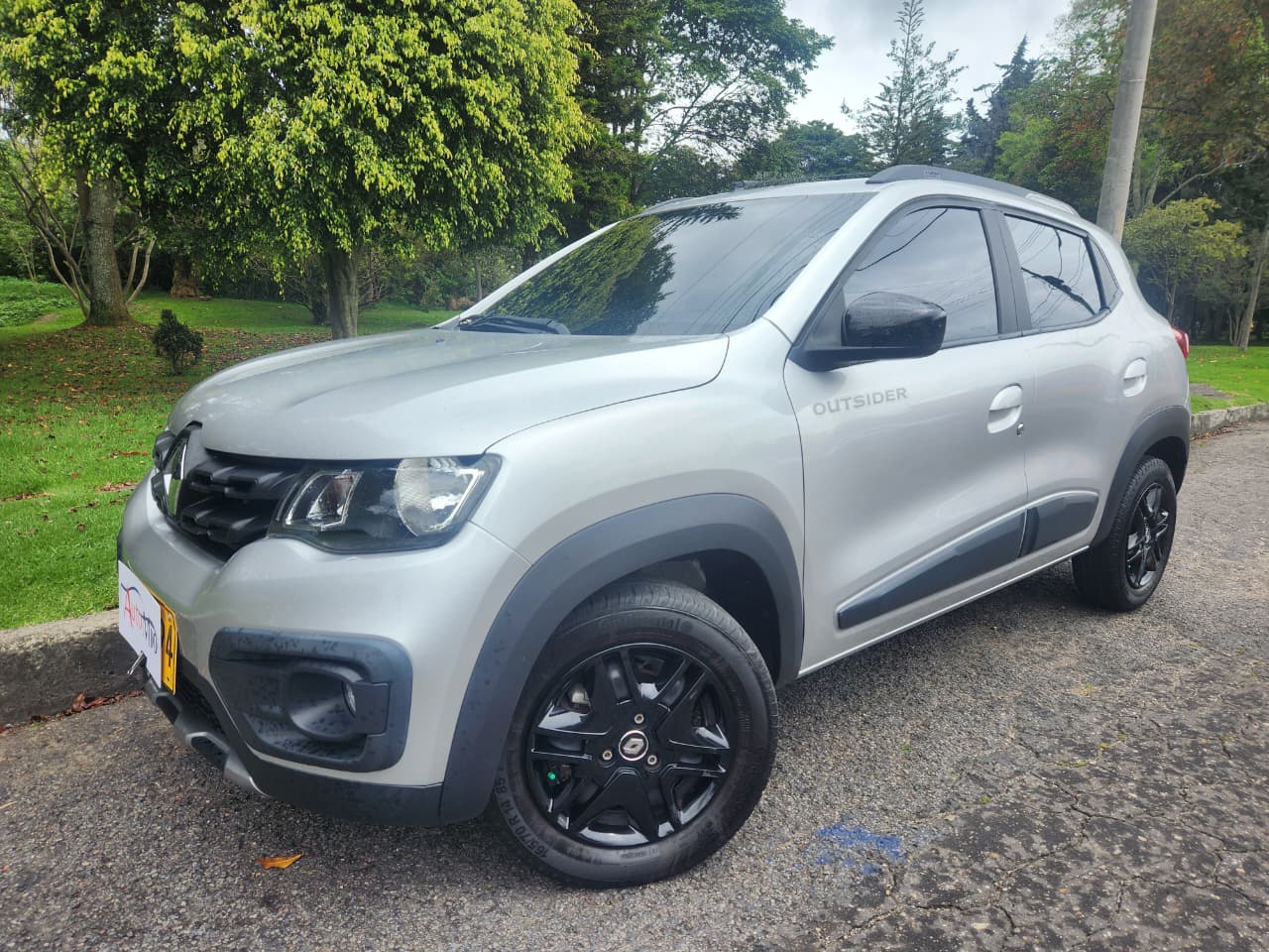 Renault Kwid Outsider 1.0 12v
