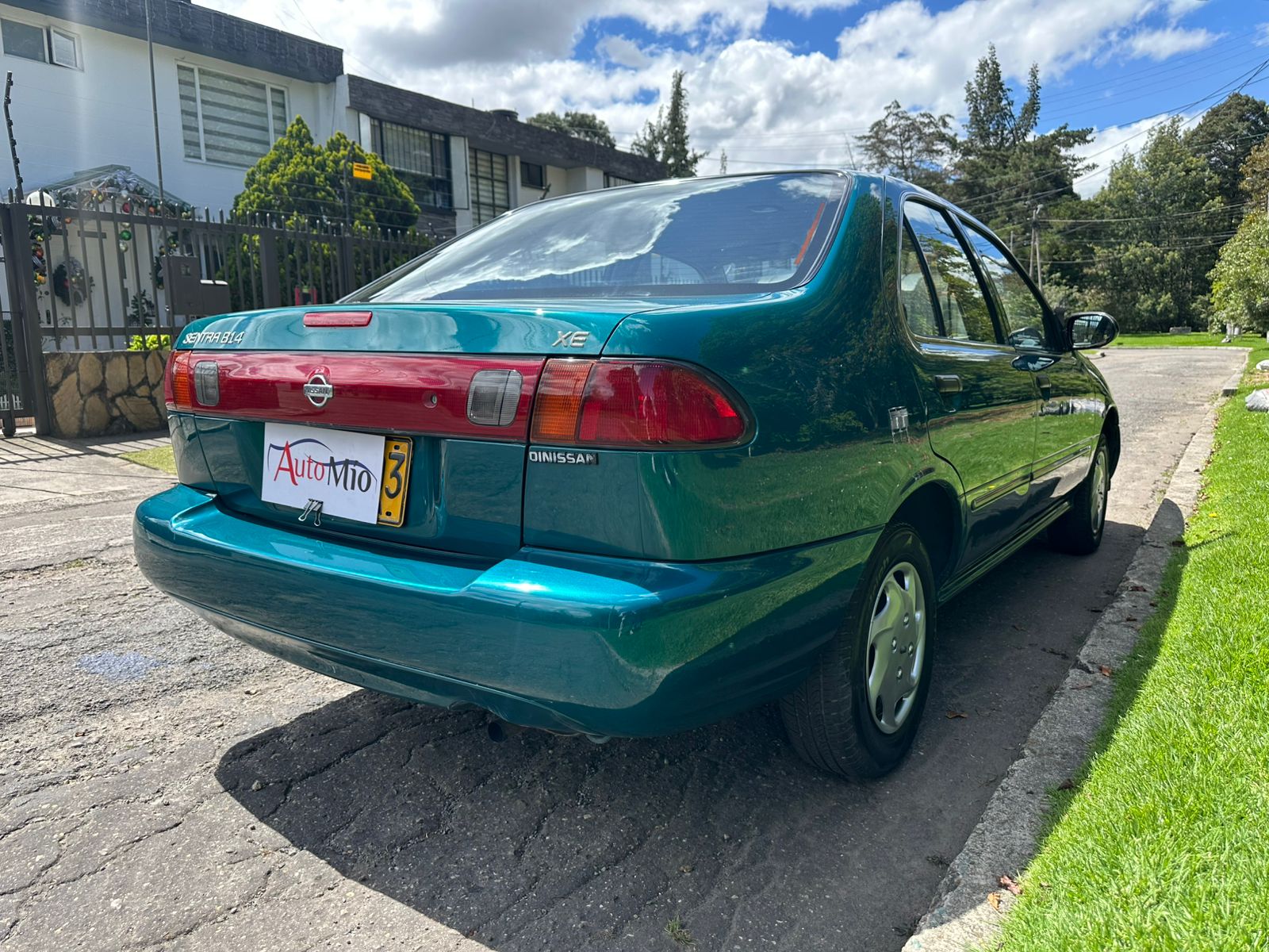 Nissan Sentra B14