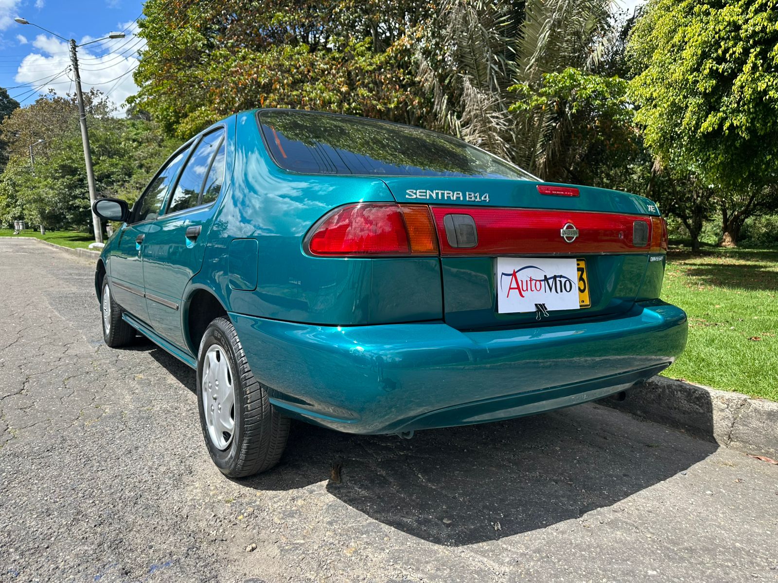 Nissan Sentra B14