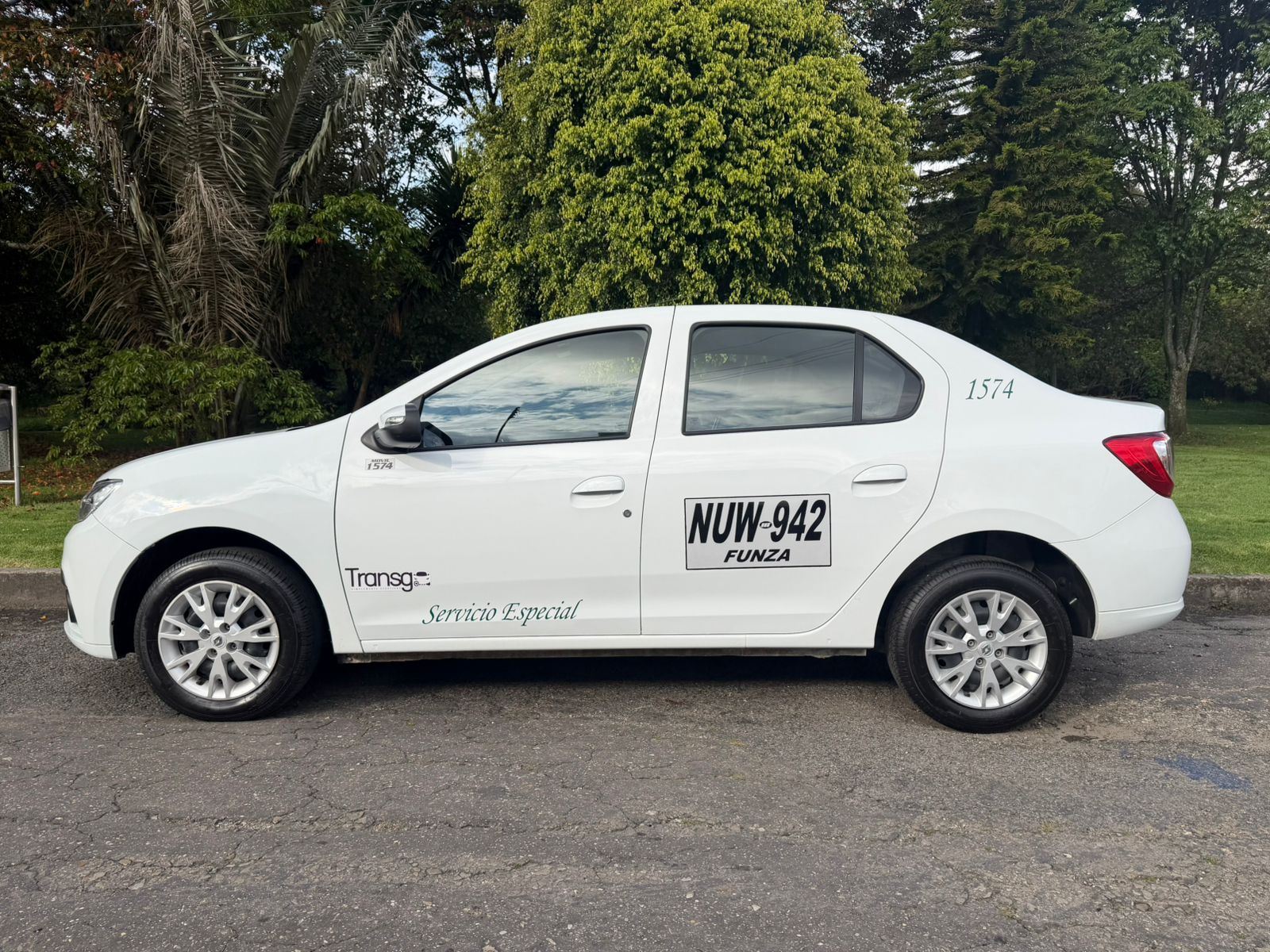 Renault Logan 1.6 Life Plus