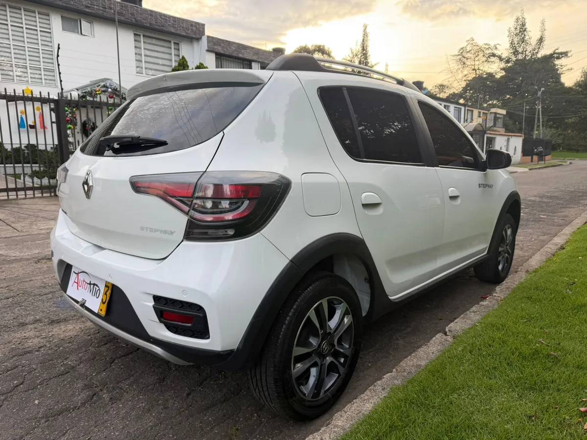 Renault Stepway 1.6 Dynamique / Intens Automática