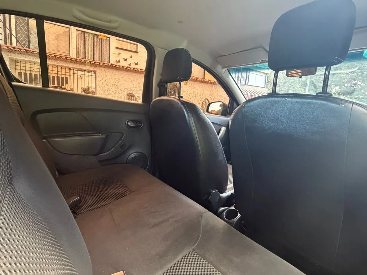 Renault Sandero Expression/Life