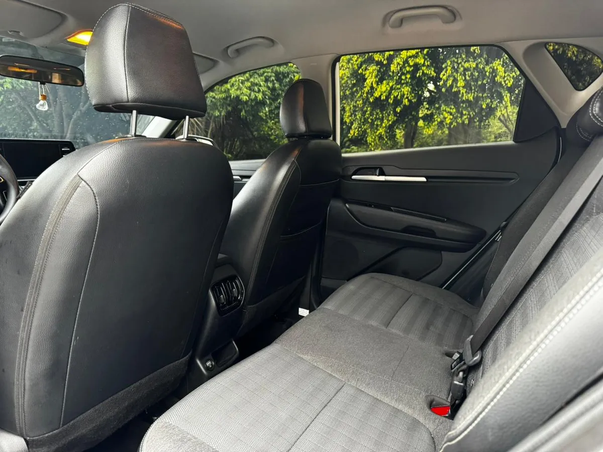 Kia Sonet 1.5 Vibrant Aut