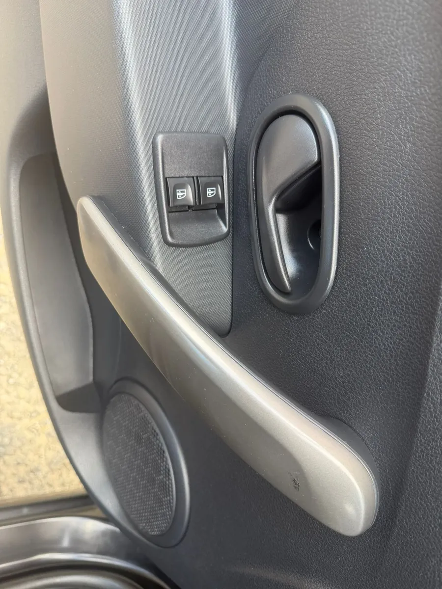 Renault Sandero Expression/Life