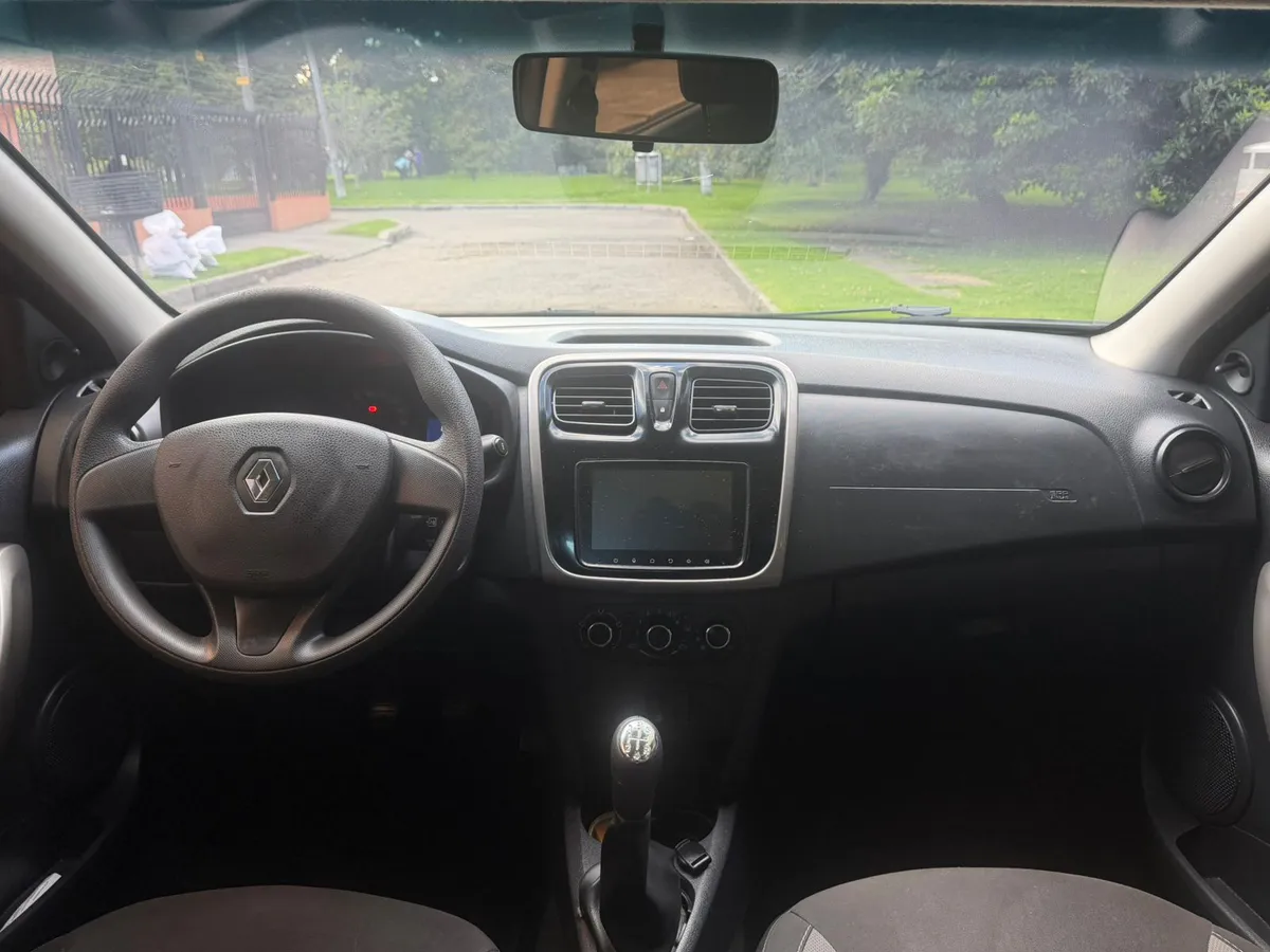 Renault Sandero Expression/Life