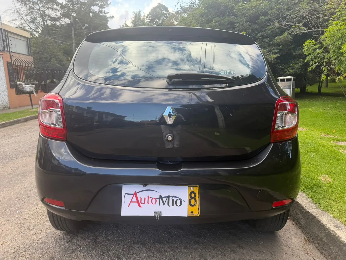 Renault Sandero Expression/Life