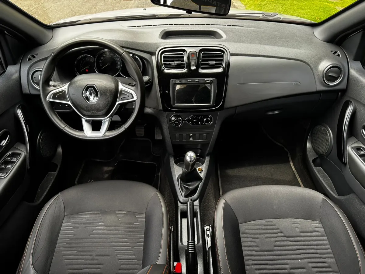 Renault Stepway 1.6 Dynamique / Intens Manual