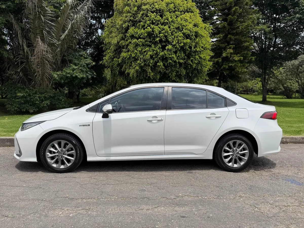 Toyota Corolla 1.8 Xe-i Hybrid