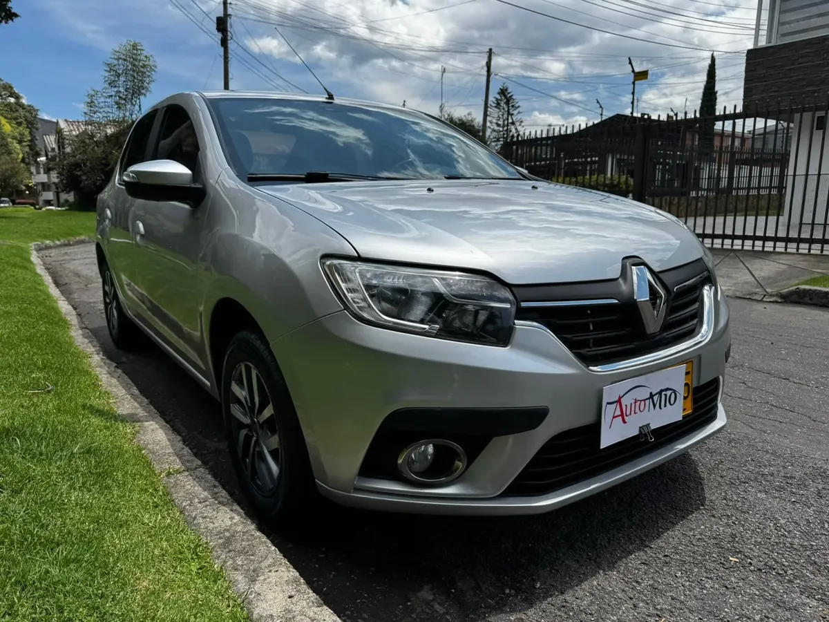 Renault Logan 1.6 Privilege / Intens