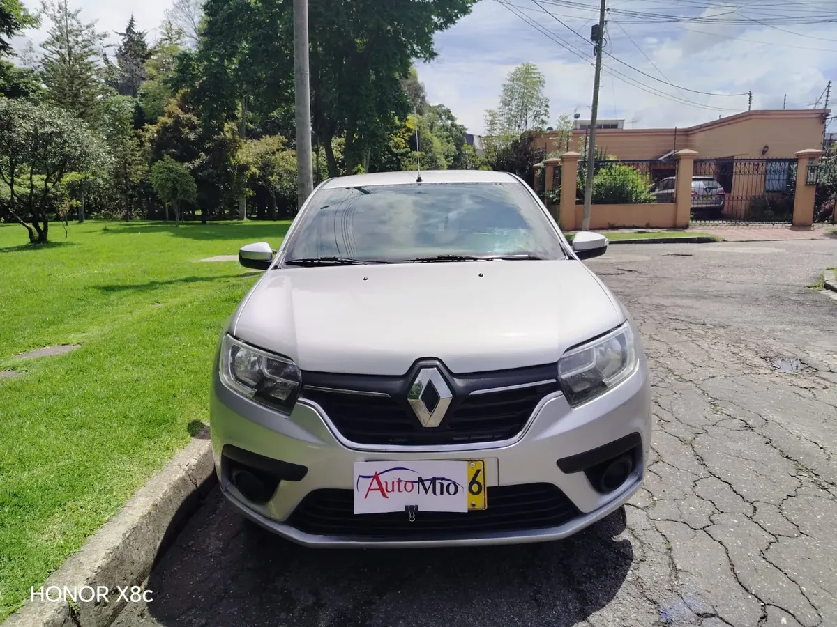 Renault Logan 1.6 Expression / Life +