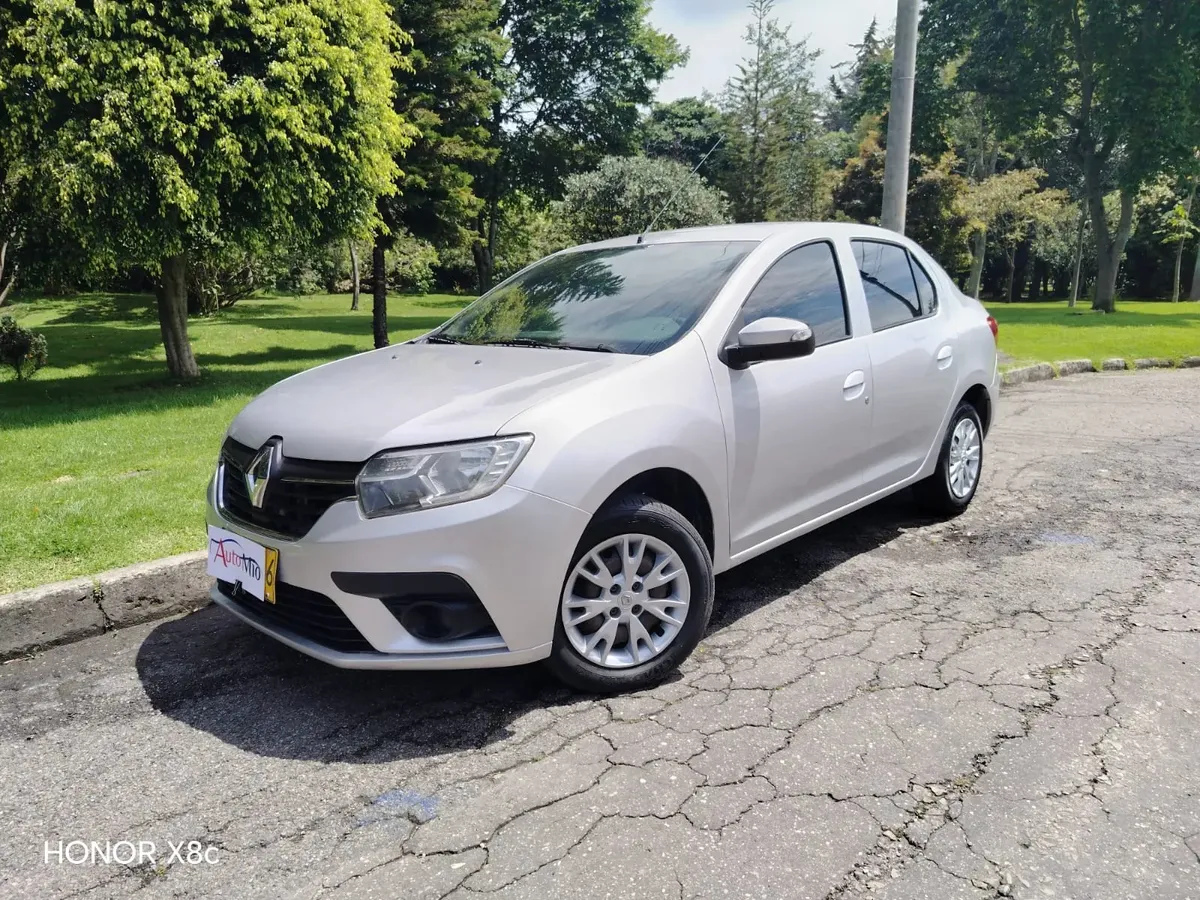 Renault Logan 1.6 Expression / Life +