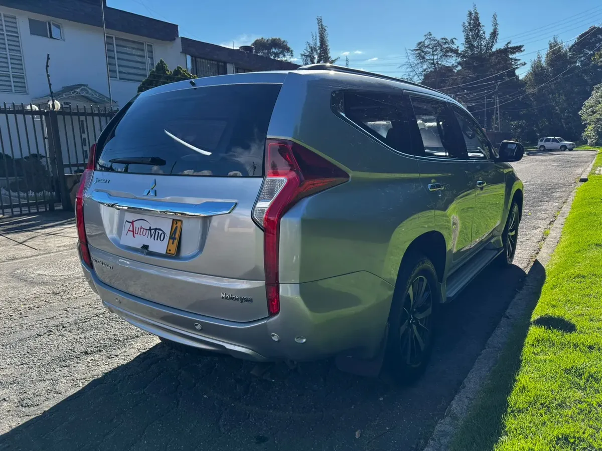 Mitsubishi Montero Sport 3.0 Gls 4×4