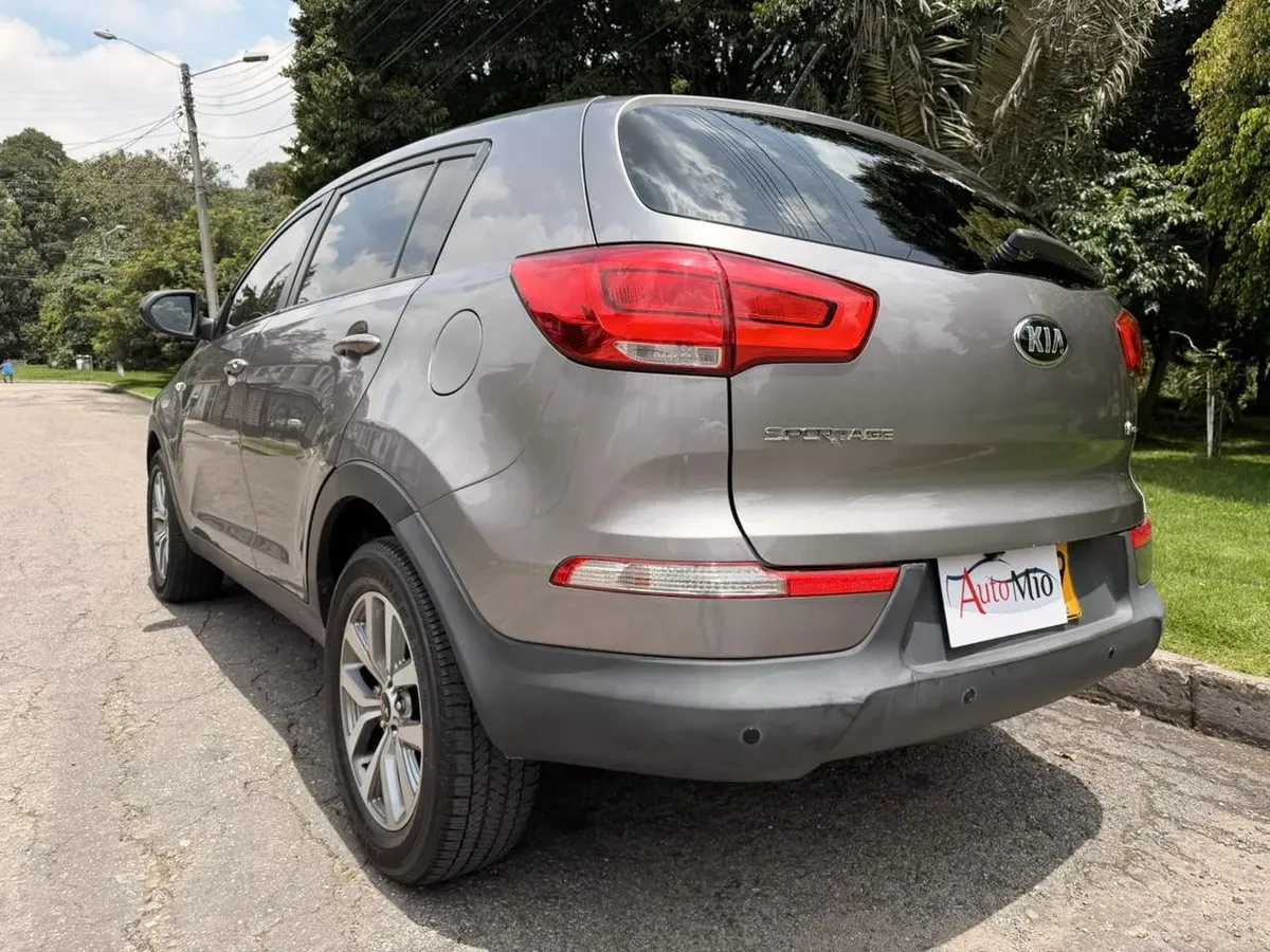 Kia Sportage 2.0 Revolution Gasolina 158 hp 4×2