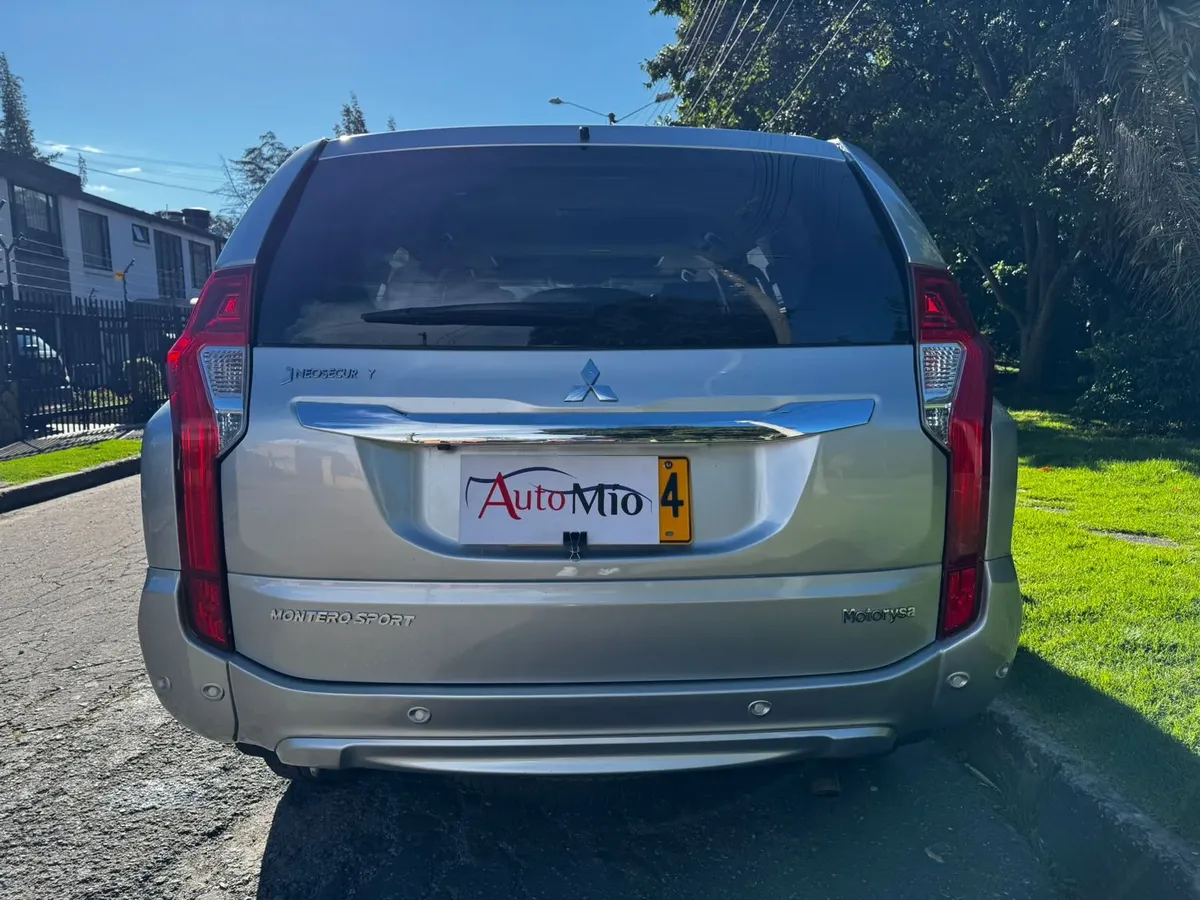 Mitsubishi Montero Sport 3.0 Gls 4×4