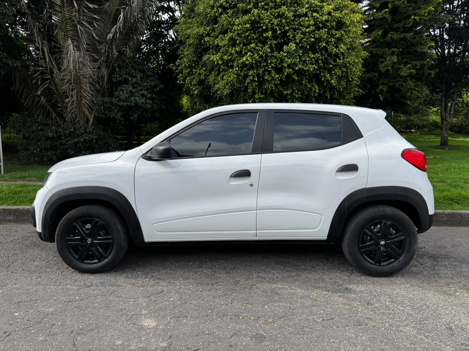RENAULT KWID