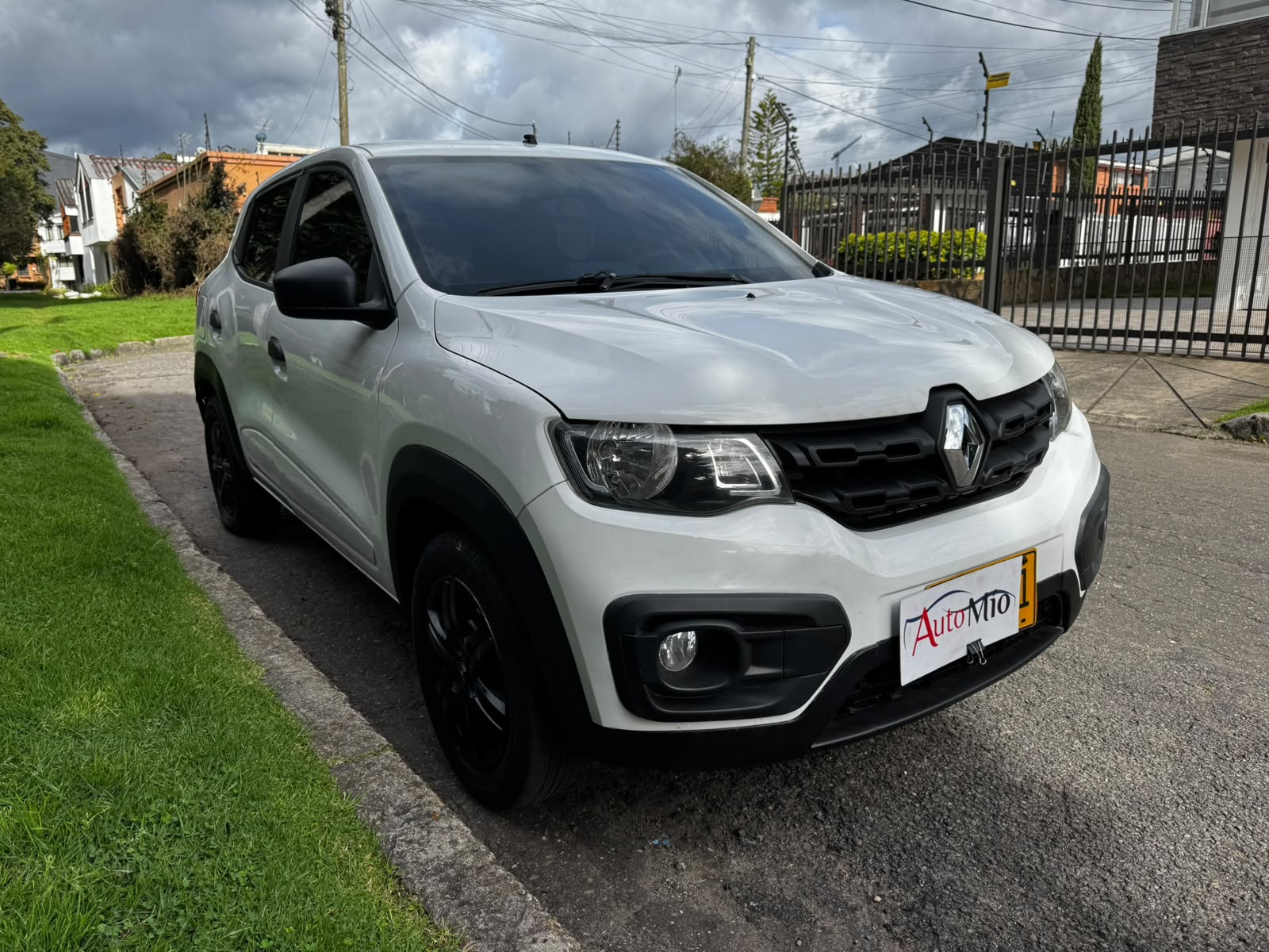 RENAULT KWID