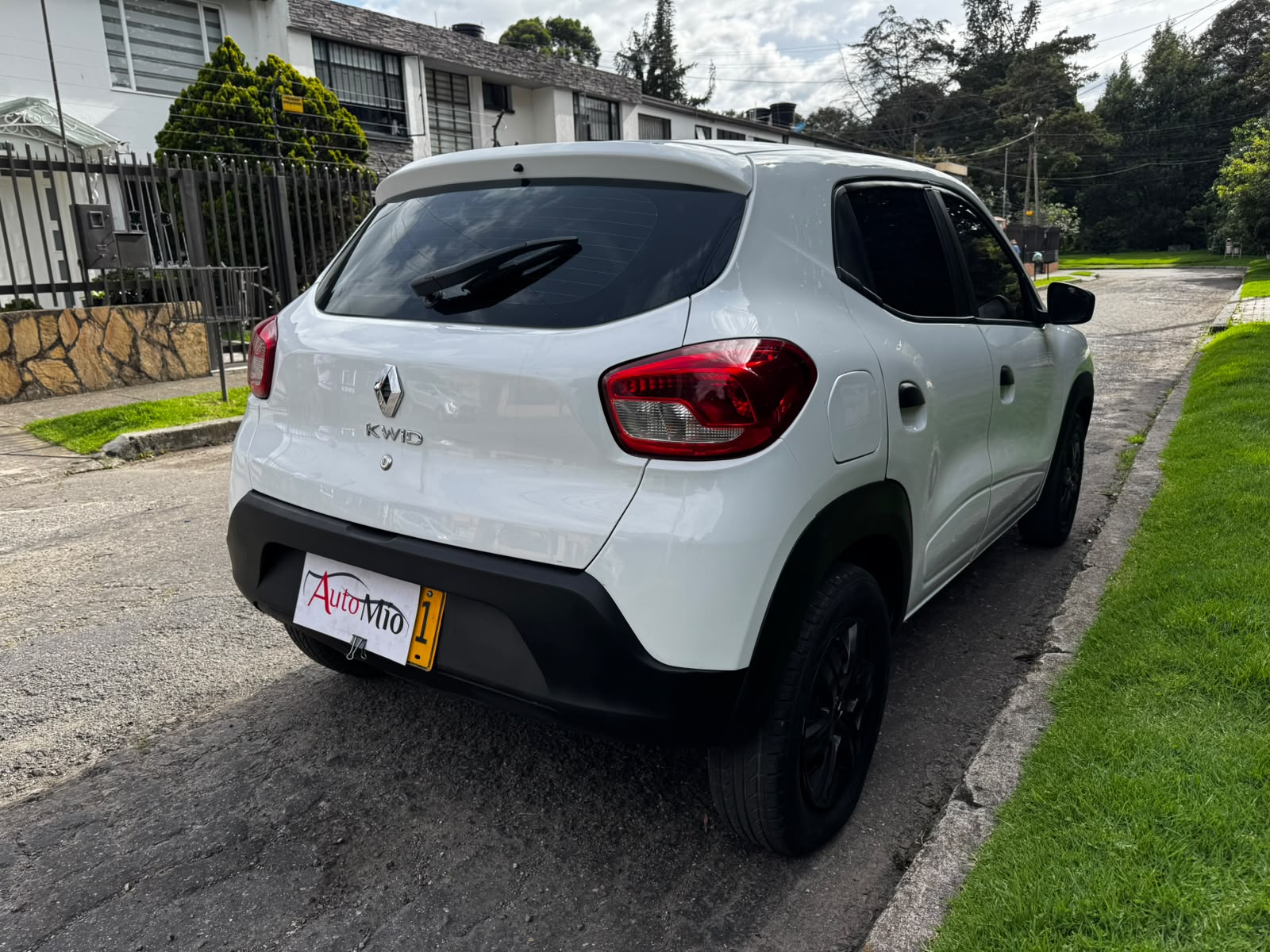 RENAULT KWID