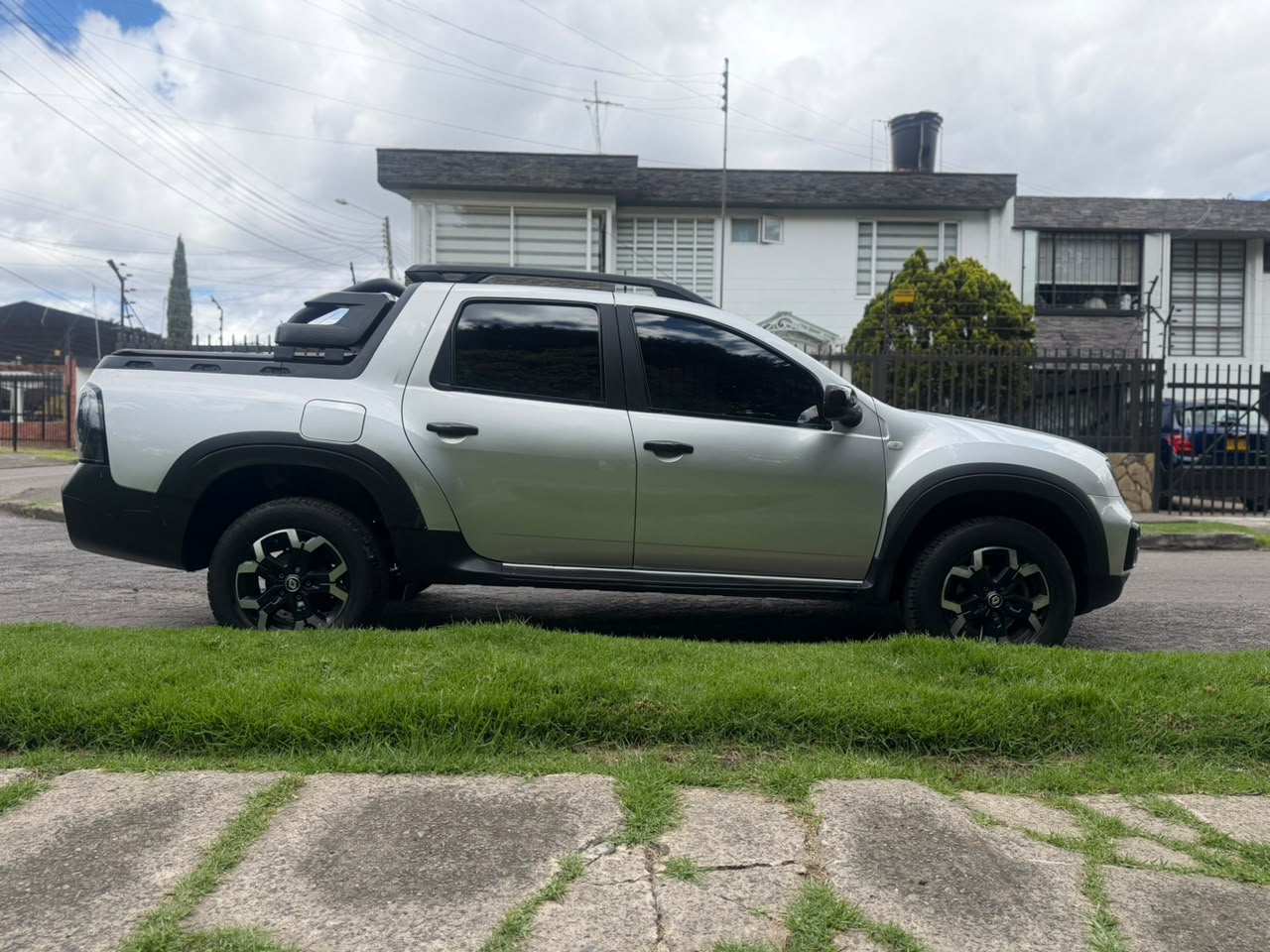 RENAULT DUSTER OROCH INTENS