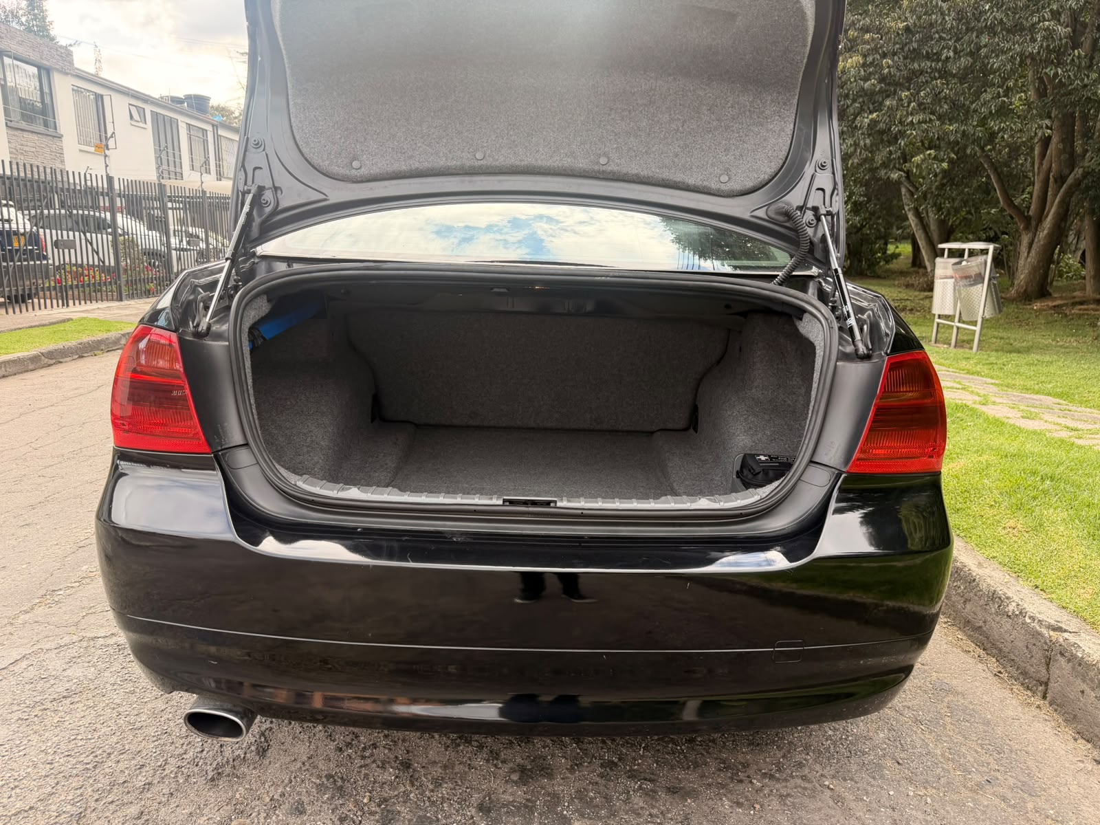 BMW 318 i