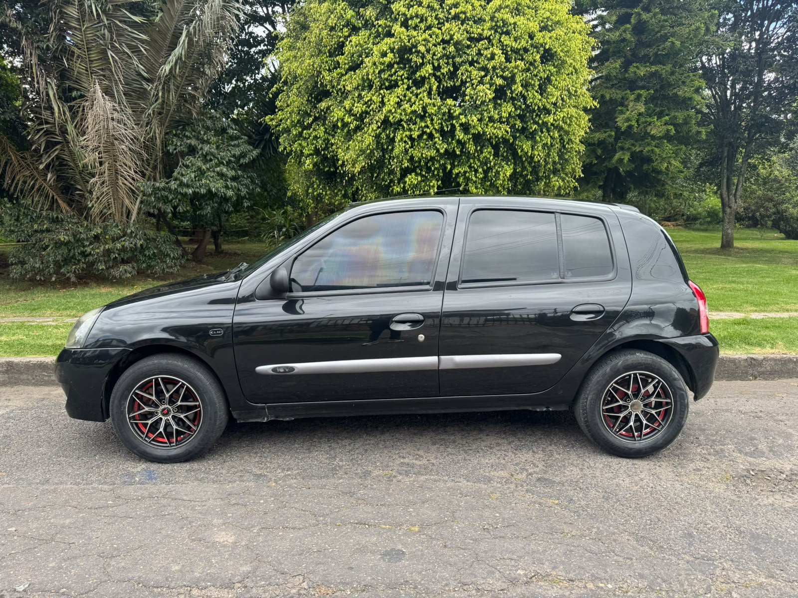 RENAULT CLIO CAMPUS