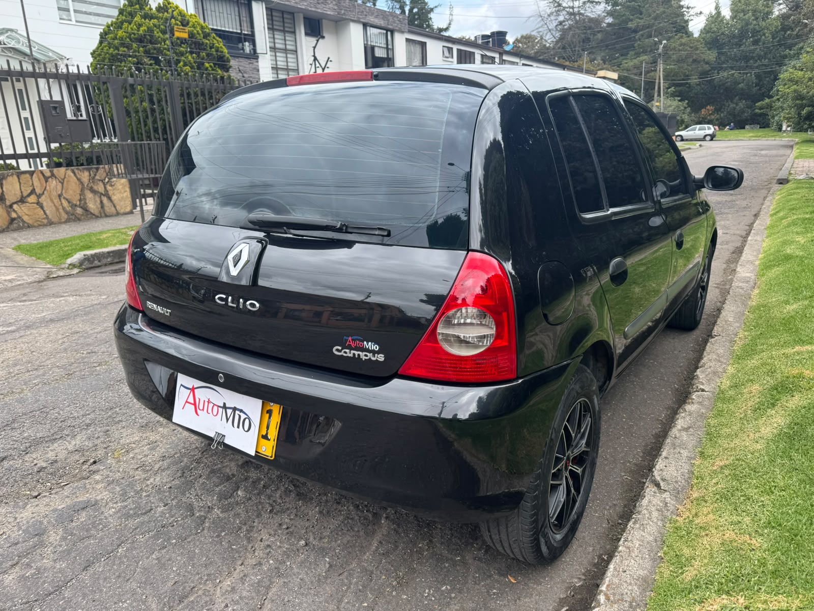 RENAULT CLIO CAMPUS