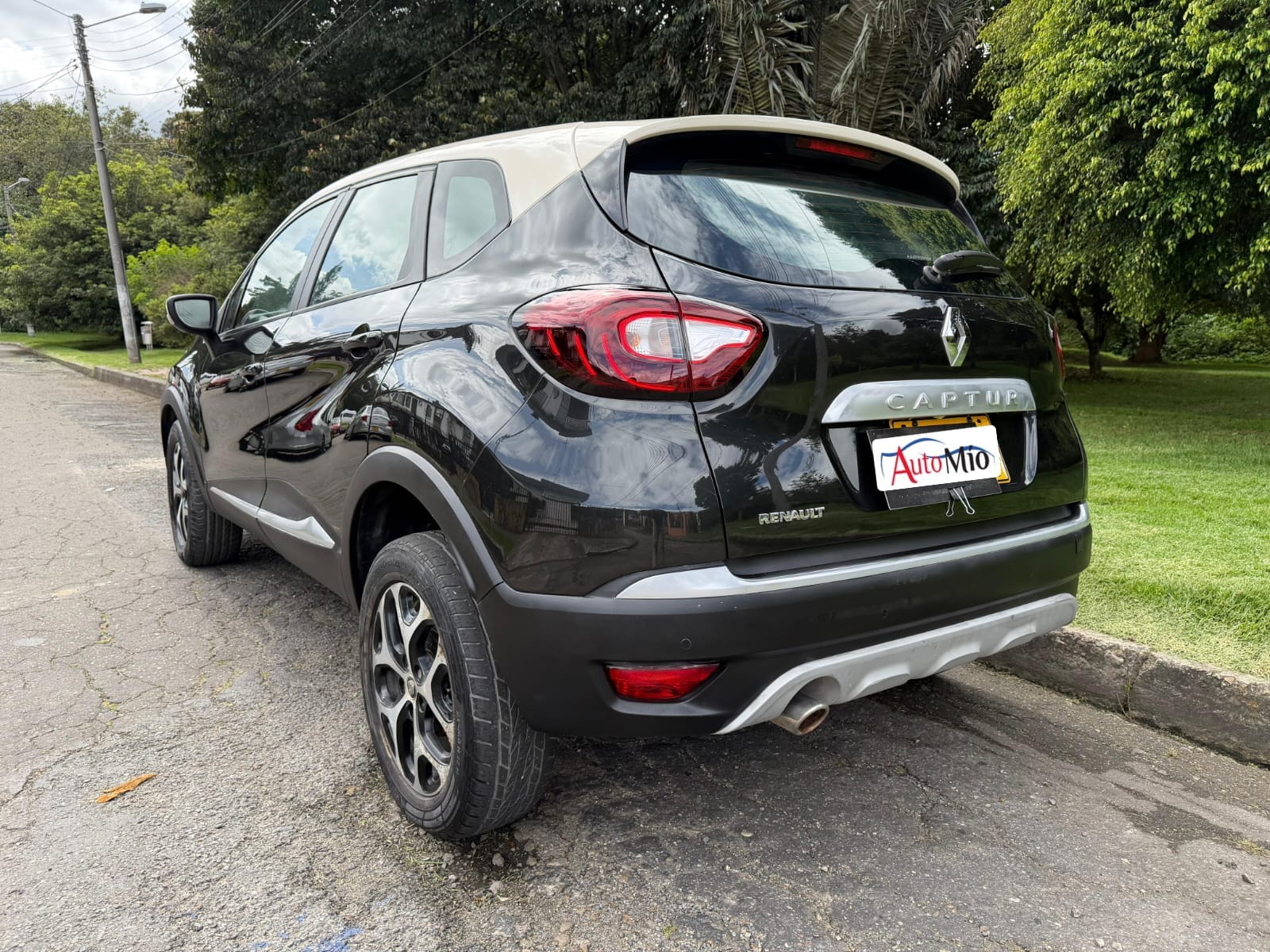 RENAULT CAPTUR