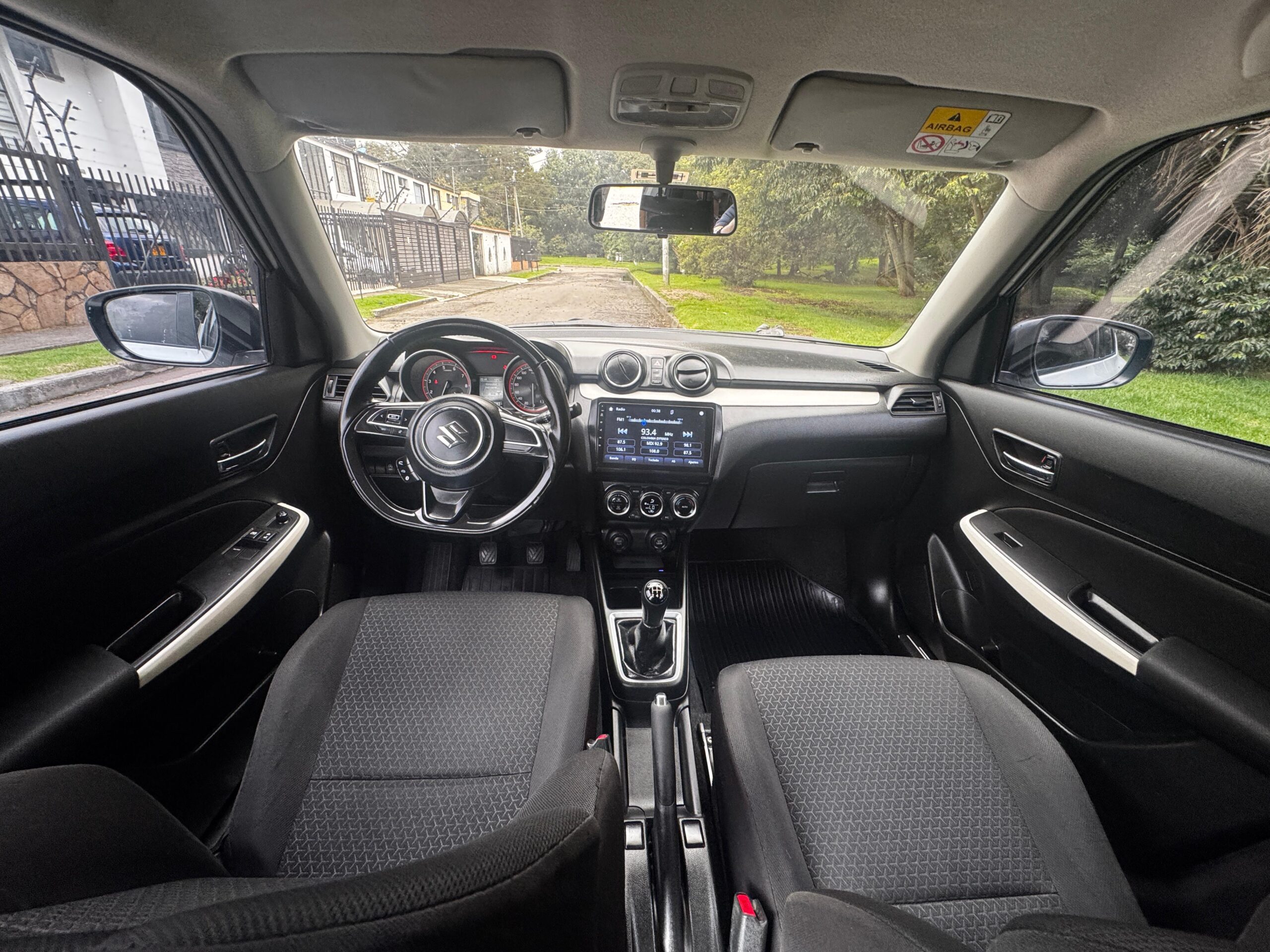 SUZUKI SWIFT