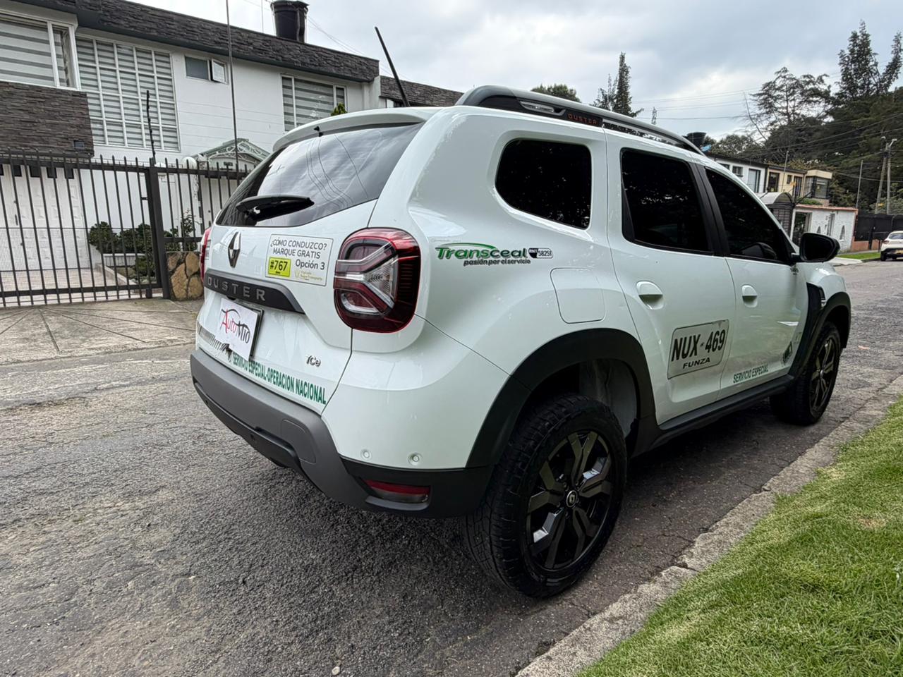 RENAULT DUSTER