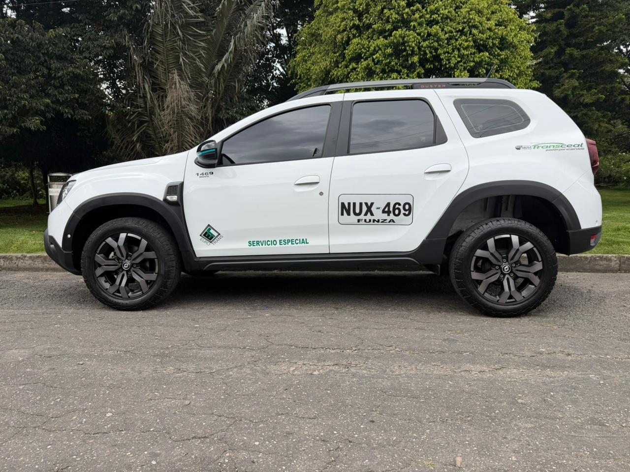 RENAULT DUSTER