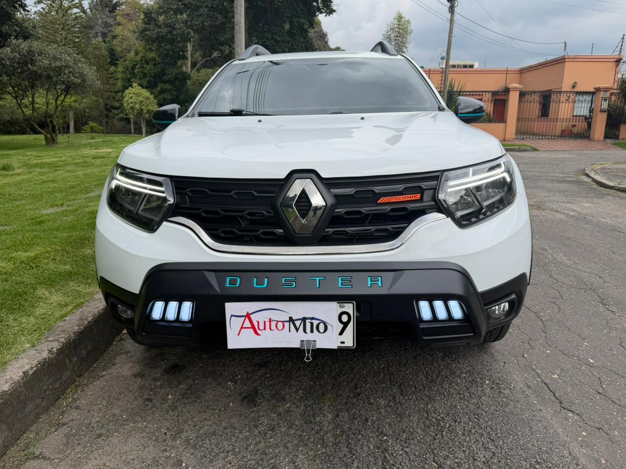 RENAULT DUSTER