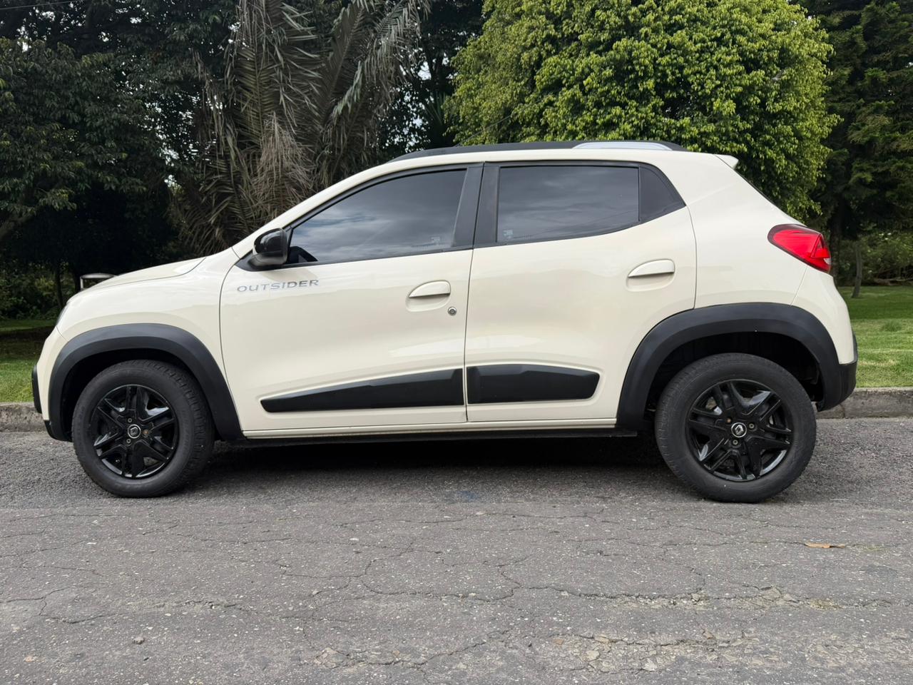 RENAULT KWID