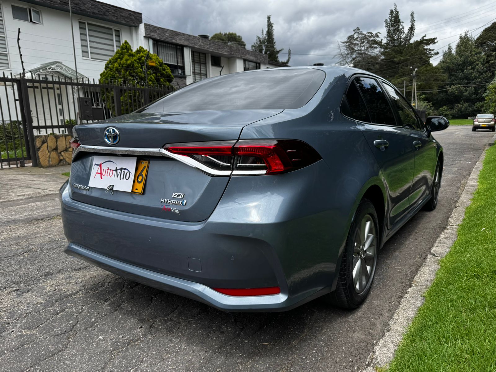 TOYOTA COROLLA