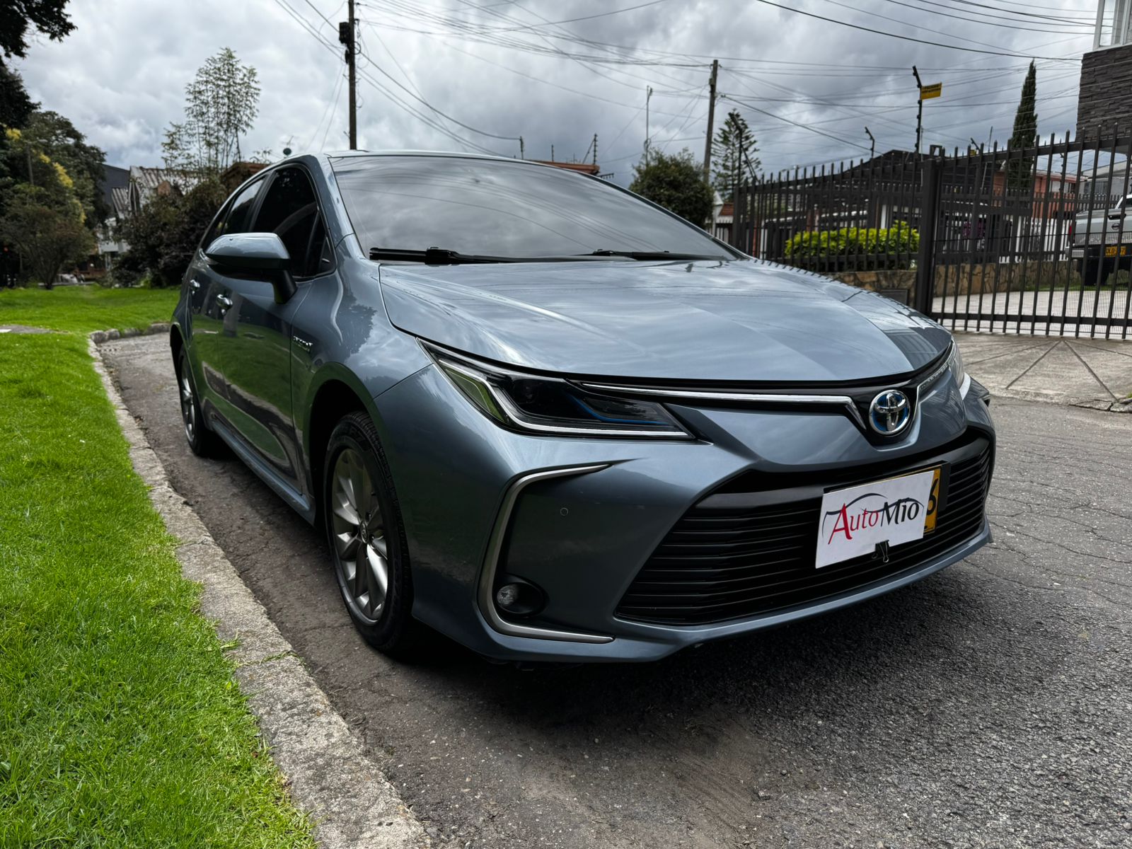 TOYOTA COROLLA