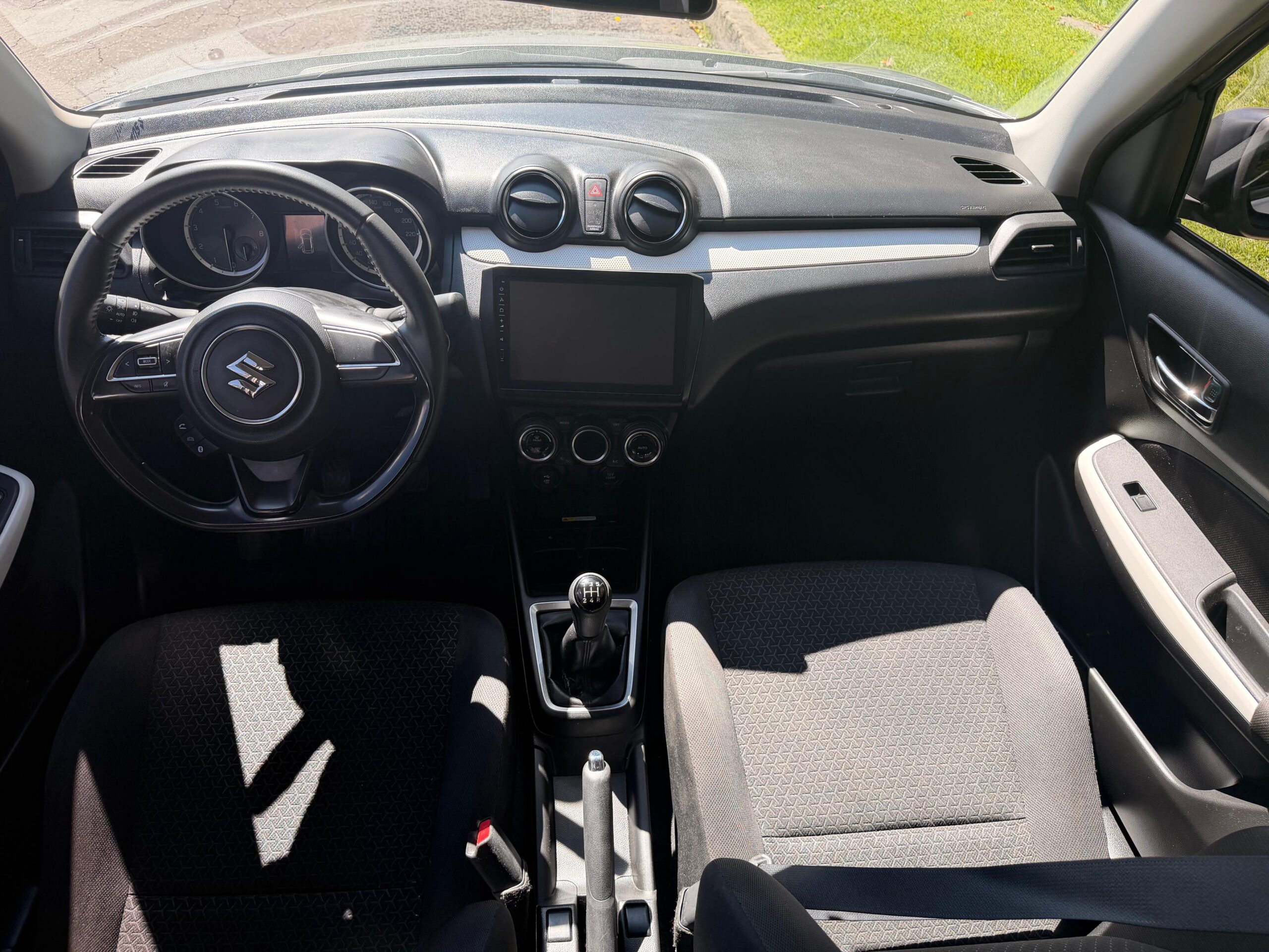 SUZUKI SWIFT