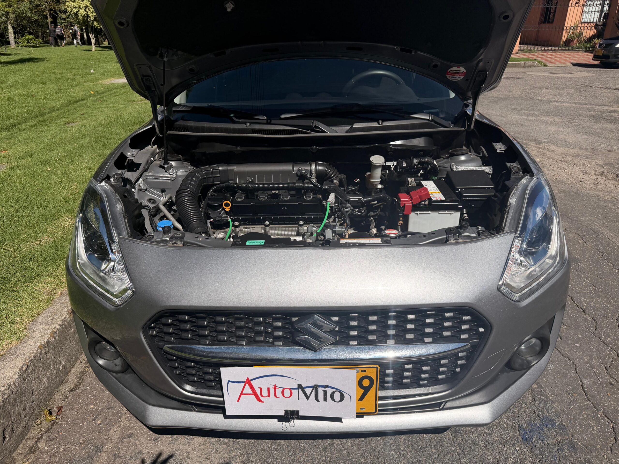 SUZUKI SWIFT