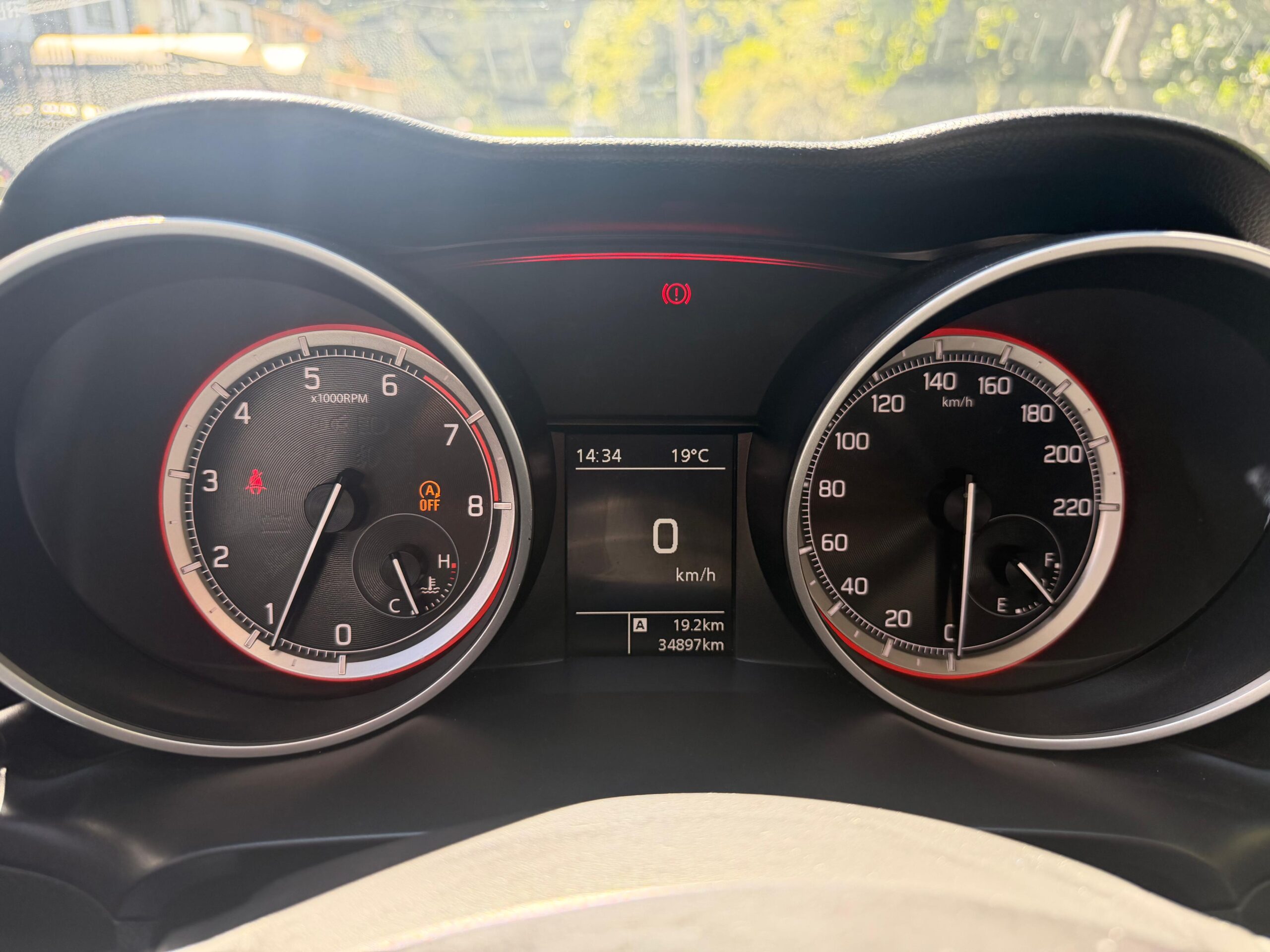 SUZUKI SWIFT