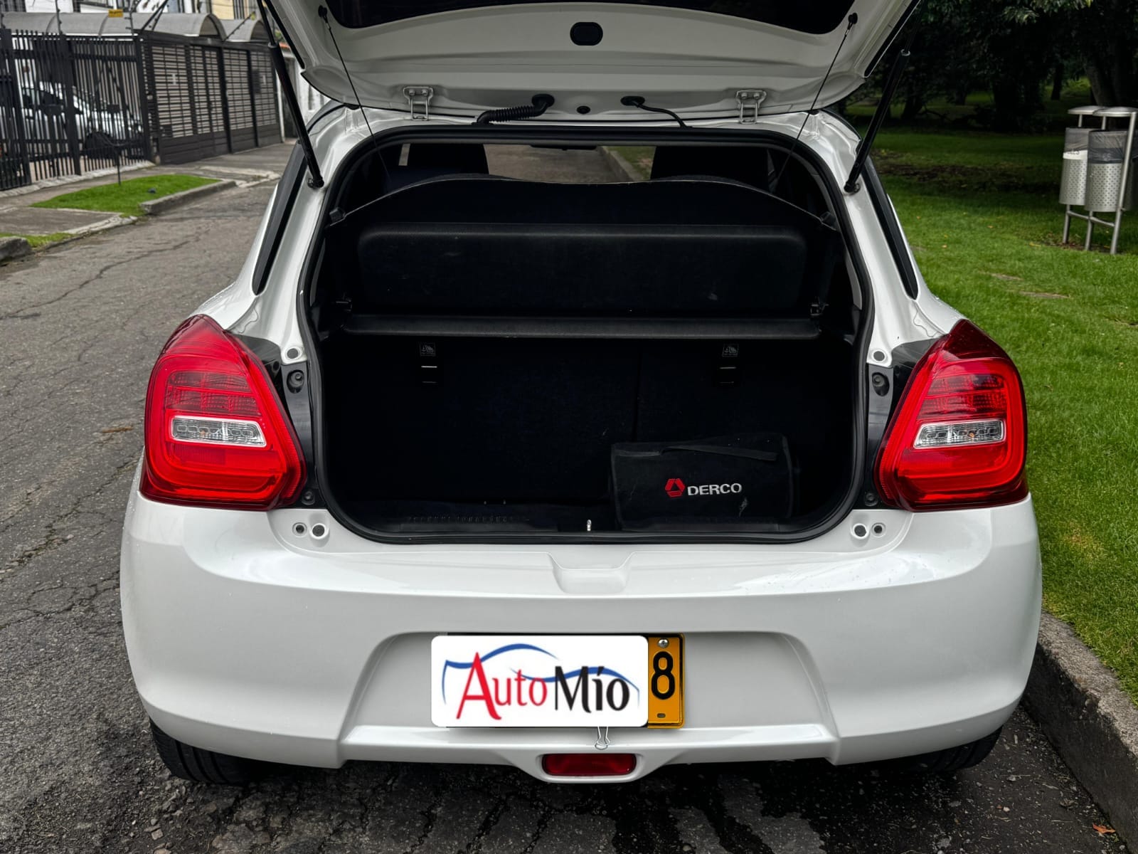 SUZUKI SWIFT