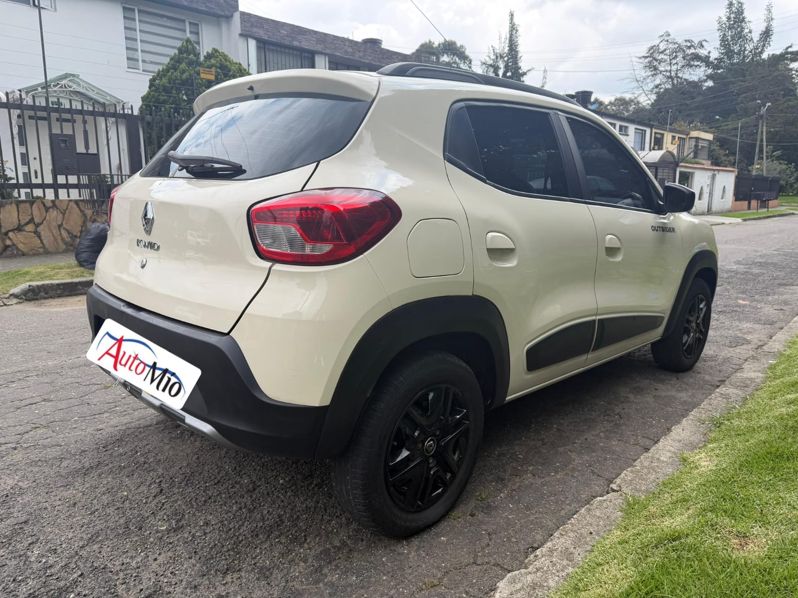 RENAULT KWID