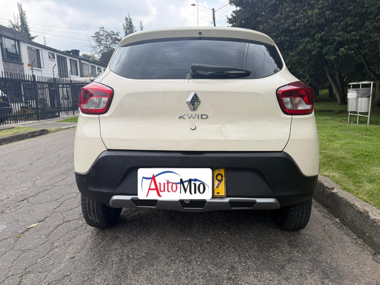 RENAULT KWID